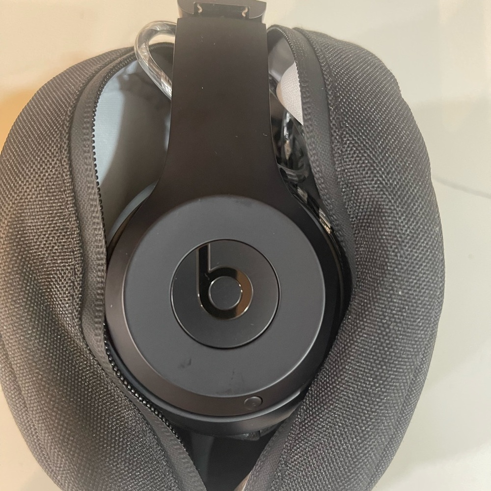 Beats  wireless headphones